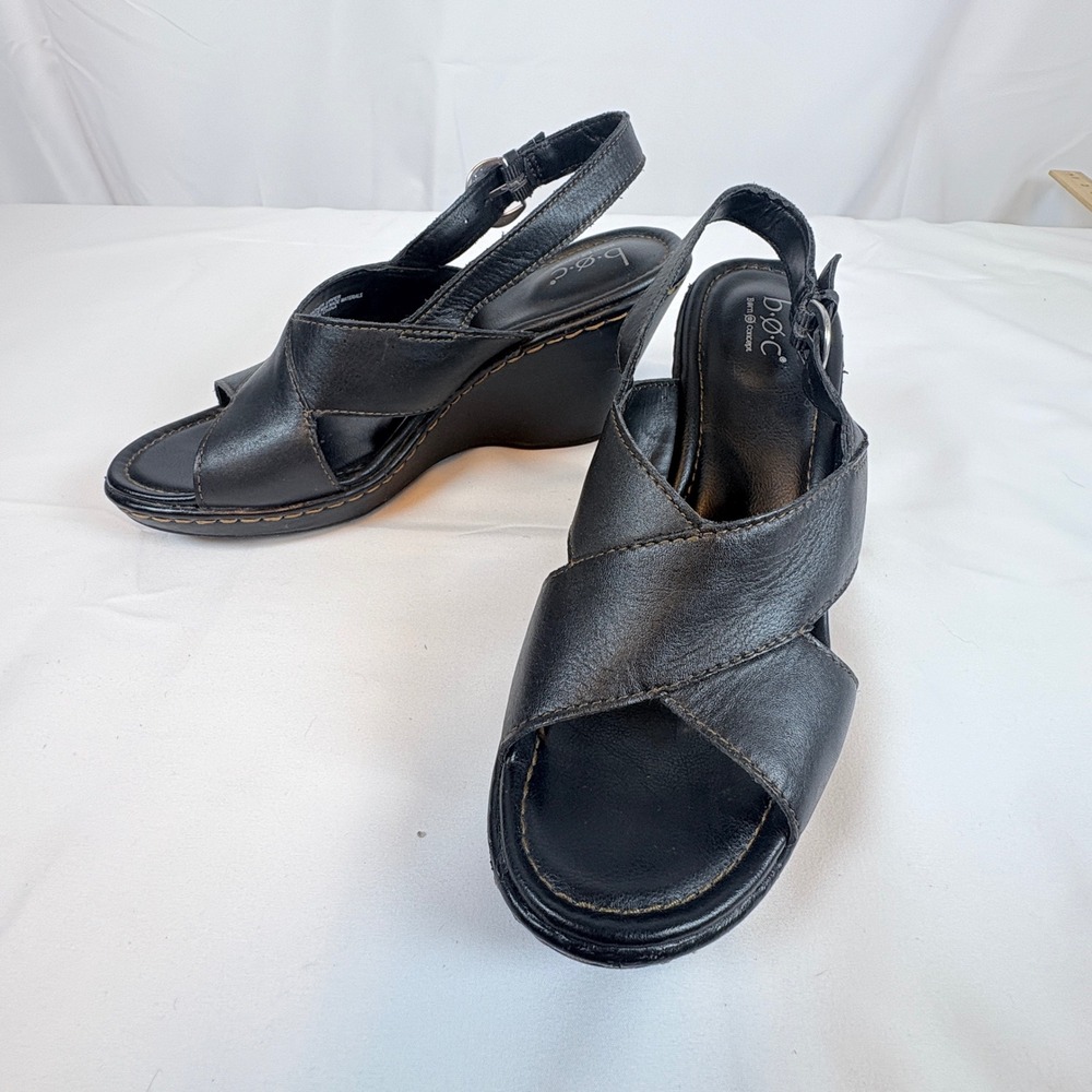 b.o.c. Born Concept Womens Black Leather Wedge Sandals Open Toe Straps Sz 9M